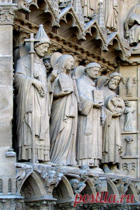 Notre Dame   |  Pinterest