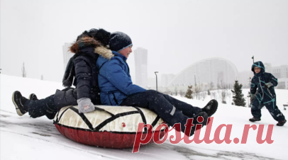 Травматолог Григорьев призвал кататься на ватрушках только в отведённых местах. Главный внештатный детский травматолог, ортопед Министерства здравоохранения Московской области, главный врач Московской областной детской клинической травматолого-ортопедической больницы Александр Григорьев рассказал о главных правилах безопасности при катании с горки зимой. Читать далее