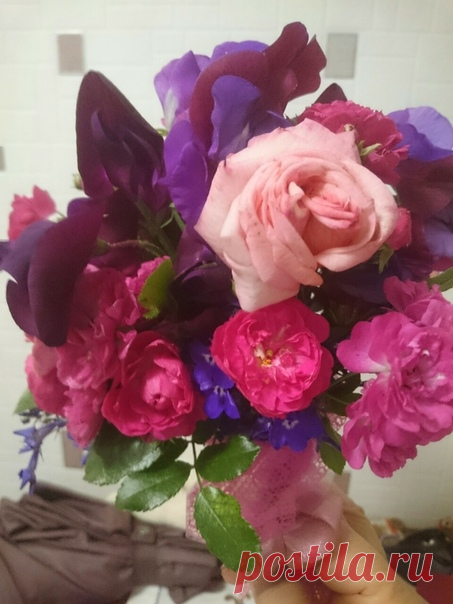 А вот ещё один букет от мамы. Внучке на День рождения! 🤗😊