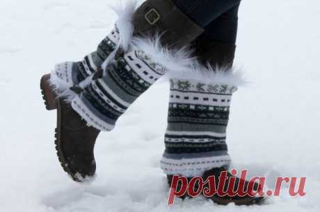 Make Your Boots Happy With Some DIY Boot Sweaters (Plus a Winner and Another Giveaway) | The Renegade Seamstress