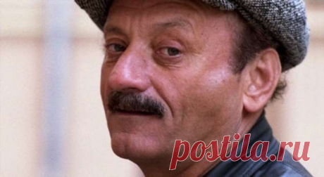 «Я его гонял за пивом»: Стас Садальский показал Семена Фараду и Михаила Полицеймако в 1991 году . Милая Я