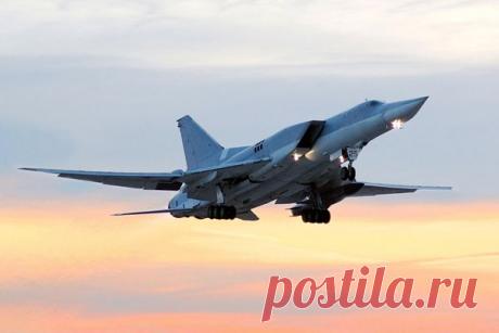 Российский бомбардировщик Ту-22