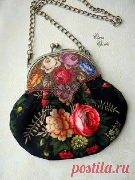 Сумочка из павлопосадского платка. Автор: Ольга Орлова. Россия, г. Санк-Петербург.