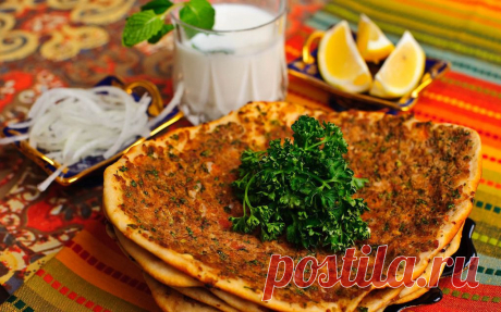 Турецкая пицца &quot;Лахмакун&quot; - пошаговый кулинарный рецепт на Повар.ру