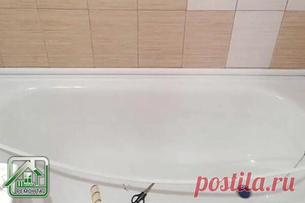 Надежный и проверенный способ закрытия щели между ванной и стеной 

При ремонте часто возникает вопрос, как аккуратно закрыть щель между стеной и ванной. Предлагаем вам простой способ. Применяться будет напольный плинтус в комбинации со скотчем.   
Для работы вам потребуется напольный плинтус подходящего цвета с кабель-каналом и гибкими краями.
Обычный прозрачный скотч для этой работы не подойдет, требуется армированный вариант на тканевой основе.
Также нужны уголки и загл...