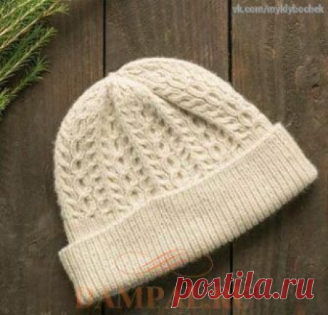 Теплая шапочка спицами.