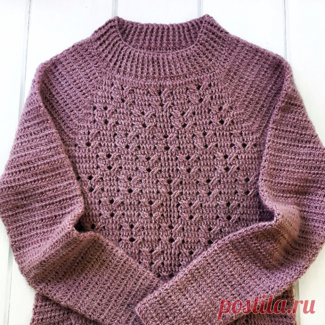 Мохеровый свитер с рельефными узорами крючком от @lily knitting
