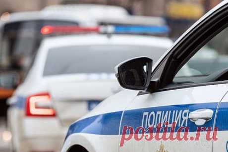 Мать убитой многодетной россиянки рассказала о жалобах дочери на побои от мужа. Задушенная многодетная россиянка Любовь Белюшина, чье тело было обнаружено в Свердловской области после трех недель поисков, жаловалась на угрозы и побои со стороны своего мужа Александра. Ее мать вспомнила, что после одного из избиений со стороны экс-супруга Любовь несколько дней жила у нее.
