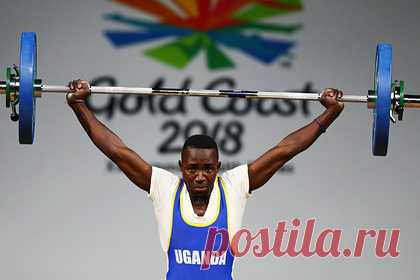 Тяжелоатлет из Уганды приехал на Олимпиаду и пропал без вести. Тяжелоатлет из Уганды Джулиус Ссекитолеко пропал без вести, прибыв на Олимпийские игры в Токио. 20-летний спортсмен исчез накануне сдачи теста на коронавирус в городе Идзумисано. Чиновник, прибывший для контроля сдачи теста, не обнаружил Ссекитолеко в его номере. Полиция начала поиски пропавшего.