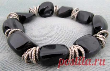 Камень оникс: магические свойства, кому подходит по знакам Зодиака и другим особенностям