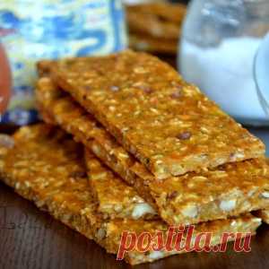 Хлебцы с луком и морковкой