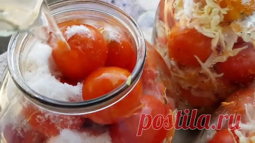 ЗИМОЙ ОБЛИЖЕШЬ ПАЛЬЧИКИ!!!БАБУШКА РАССКАЗАЛА НЕВЕРОЯТНО ВКУСНЫЙ РЕЦЕПТ ПОМИДОР НА ЗИМУ!