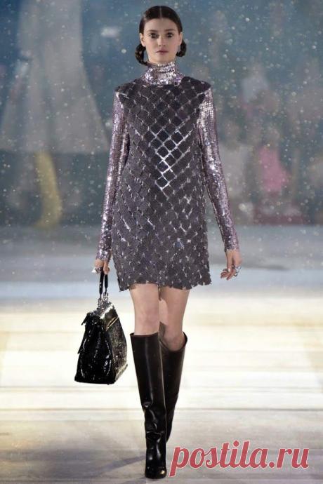 Раф Симонс представил коллекцию Dior Pre-Fall 2015 в Токио
