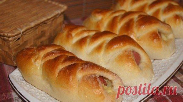 Сосиска с картофелем в тесте.