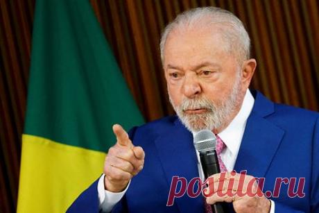 Лула да Силва распорядился задействовать федеральные силы против беспорядков. Президент Бразилии Луис Инасиу Лула да Силва распорядился задействовать федеральные военные и правоохранительные силы для устранения беспорядков в столице. Он назвал варварством захват протестующими правительственных зданий в Бразилиа и объявил режим ЧС в городе до конца месяца.