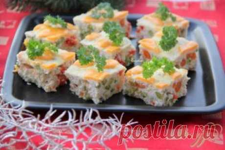 Террин из курицы и овощей - пошаговый рецепт с фото Не за горами Новый год и каждая хозяйка задумывается, что же в этот раз интересное будет на её столе. Этот террин/ запеканка - совершенно нехлопотное, бюджетное блюдо, которое украсит любой праздничный стол!Спасибо за рецепт Оле Бабич!