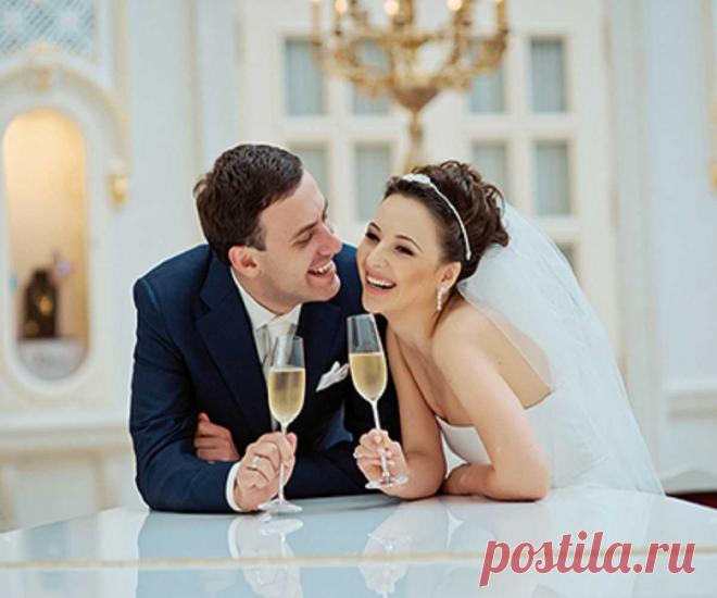 Как привлечь счастье? Аффирмации для женщин на счастливую семейную жизнь. Самые эффективные аффирмации на счастливый брак и любовь мужчины. Аффирмации на любовь и замужество: как привлечь счастье в свою жизнь? 100% Магия и колдовство