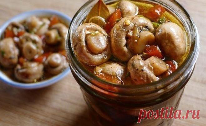 Быстрые маринованные шампиньоны.