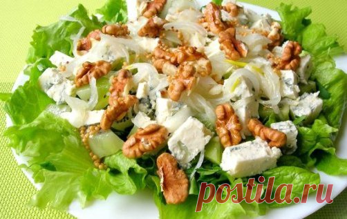 Салат «Герцогиня» Вкусный салат «Герцогиня» - это очень изысканный салат с необычным сочетанием ингредиентов, который можно легко приготовить в домашних условиях. Такой салат можно сделать на романтический ужин или на праздничное застолье, он точно не оставит никого равнодушным!
