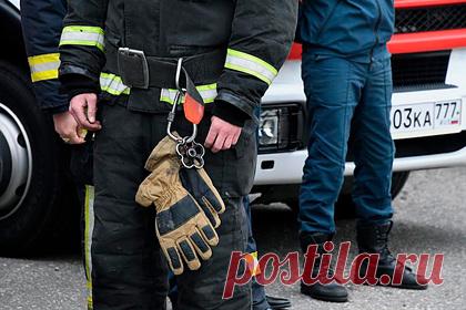 В многоквартирном доме в Москве взорвалась самодельная петарда. В Москве на улице Героев Панфиловцев в многоквартирном доме произошел взрыв. По предварительной информации, ЧП произошло в кухне квартиры на первом этаже пятиэтажки. В результате пострадал один человек. На месте происшествия работают экстренные службы. В квартире могла взорваться самодельная петарда.