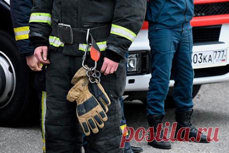 В многоквартирном доме в Москве взорвалась самодельная петарда. В Москве на улице Героев Панфиловцев в многоквартирном доме произошел взрыв. По предварительной информации, ЧП произошло в кухне квартиры на первом этаже пятиэтажки. В результате пострадал один человек. На месте происшествия работают экстренные службы. В квартире могла взорваться самодельная петарда.