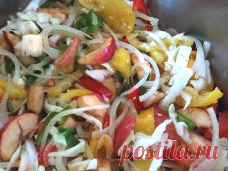 Салат охотничий. Тот самый, бабушкин, с яблочками | На природе, во саду и в огороде | Яндекс Дзен