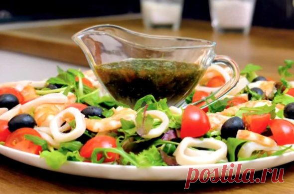 Салат "Дамский каприз" с кальмарами и креветками!