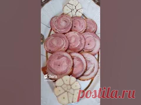 На 1 кг мяса 20 г нитритной соли или пополам с поваренной по 10 г, сухой чеснок, перец чёрный, кориандр молотый все по чайной ложке, можно вместо сушеного че...