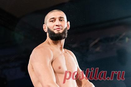 Чимаев отреагировал на помощь россиян его сопернику. Шведский боец MMА Хамзат Чимаев отреагировал на новость, что его соперник Гилберт Бернс задействовал борцов из России для помощи в подготовке к поединку с ним. Чимаев заявил, что тренировки не помогут бразильцу освоить борьбу на высоком уровне за несколько месяцев. Чимаев и Бернс разделят октагон на турнире UFC 273