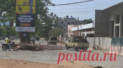 Reuters: 14 человек арестованы в связи с попыткой госпереворота в Бенине. В Бенине арестовали 14 человек в связи с попыткой государственного переворота, сообщает агентство Reuters. Читать далее