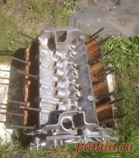 Стол из старого блока цилиндров. Автор John387 на DRIVE2 #DIY_Идеи