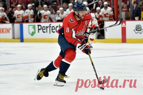 Овечкин сократил отставание от Гретцки на одну шайбу. Российский нападающий «Вашингтон Кэпиталс» Александр Овечкин забросил одну шайбу в матче регулярного чемпионата Национальной хоккейной лиги против «Филадельфии Флайерс». 38-летний форвард довел общее число своих голов в регулярных чемпионатах до 839, укрепив свое положение в списке лучших снайперов НХЛ.