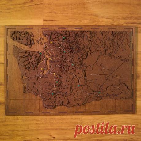Топографическая карта (проектирование, резка, сборка) В этой статье мастер расскажет нам, как он сделал топографическую карту.Основные этапы создания карты.1.Проектирование карты2.Преобразование в формат для лазерной резки3.Лазерная резка4.Сборка карты Инструменты и материалы:-Пробка;-Фанера;-Столярный клей;-Суперклей;-Морилка;-Малярная кисть;-Булавки
