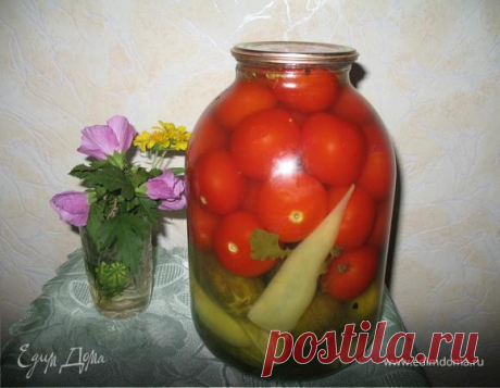 Маринованные овощи "Ассорти". Ингредиенты: огурцы, перец болгарский, петрушка