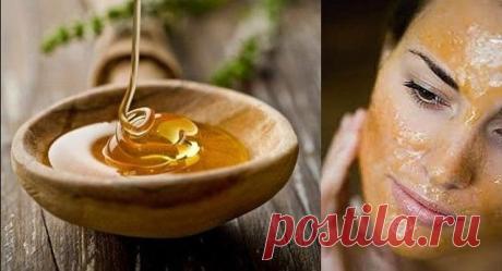 ЭТА МАСКА В САЛОНАХ КРАСОТЫ ПОЛЬЗУЕТСЯ ОГРОМНЫМ СПРОСОМ. Проще некуда!
Трудно сказать, что в этой маске является основой. В салонах красоты традиционно считают, что желатин. Мне кажется, что глицерин, а моя дочь уверена, что мед. В общем, смотрите состав: — желатин – 1 ч.л.; — мед – 3 ст.л.; — глицерин – 100 мл; — кислота салициловая (аспирин) – на кончике ножа; — вода минеральная […]
Читай дальше на сайте. Жми подробнее ➡