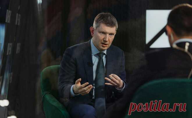 Решетников рассказал, когда рубль вернется к «фундаментальным значениям». Колебания курса рубля обусловлены разовыми факторами, он вернется к «фундаментальным значениям» после прекращения нервозности на рынке, считает Решетников. 27 ноября стоимость доллара составляла 114 руб.
