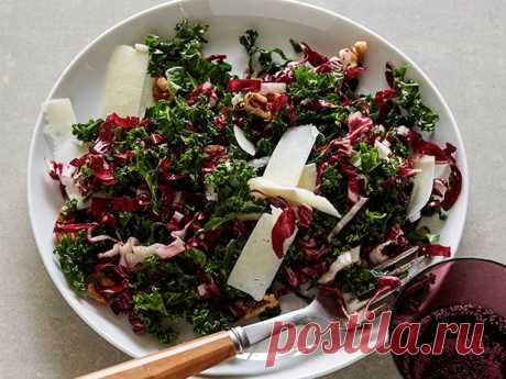 Хрустящий салат из листовой капусты с грецкими орехами и сыром - Гранд кулинар - рецепты с фото
