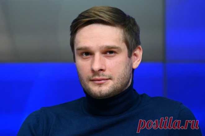 Звезда «Перевала Дятлова» Александр Метелкин рассказал о службе в ВДВ. По словам Метелкина, проходя службу в армии, он записал в дневнике, что хочет сняться в фильме про войну.