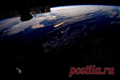 NASA: Земля из космоса – новейшие снимки с МКС. Сахара. Гималаи | Внешнеэкономические связи
http://www.eer.ru/a/article/u123255/17-10-2015/35547