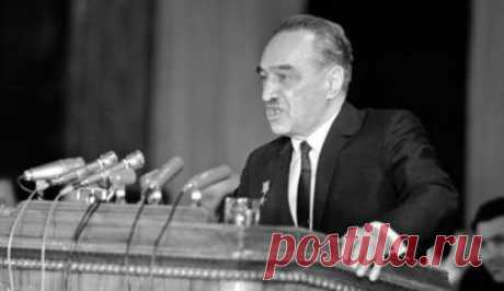 Анастас Микоян. Крёстный отец советского мороженого и автор «рыбного дня» - New Retail