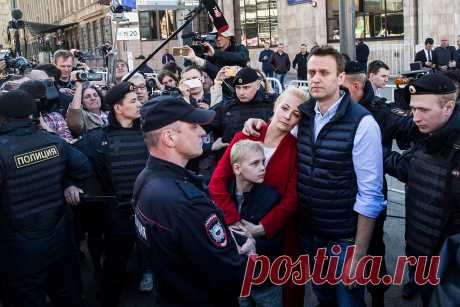 Митинг против сноса пятиэтажек в Москве. Как это было — Meduza