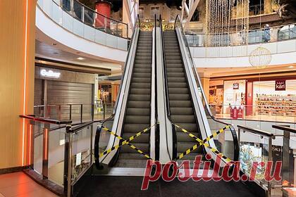 Россиян предупредили об изменениях в законах в ноябре. С 1 ноября в России начинает действовать ряд новых законов и правил. Это меры по борьбе с коронавирусной инфекцией, поддержке бизнеса, а также возобновление перелетов в ряд стран, выплаты блокадникам и другие изменения, которые коснутся миллионов россиян. Как изменится их жизнь в ноябре?