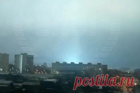 Власти подтвердили ночной инцидент на электроподстанции под Москвой. В Ленинском городском округе Подмосковья произошел инцидент с электроподстанцией. Об этом сообщили в администрации городского округа Лыткарино, пишет РБК. «На территории городского округа Лыткарино все объекты жизнедеятельности работают в штатном режиме», — уточнили власти. Они не привели подробностей ЧП.