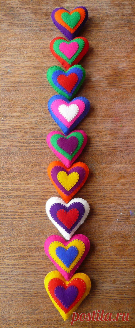 Felt hearts | Work in progress. Hand cut and decorated felt … | Flickr