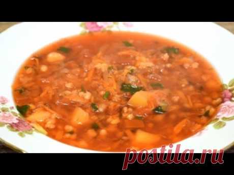 Выпросила рецепт у подруги и готовлю супы теперь только так! Вкуснее чем с мясом Ингредиенты:вода-1,4л.картофель -2шт.лук-1шт.морковь-1шт.свекла -1шт.помидоры-2шт.перловая крупа -3ст.л. (70гр.)лавровый лист -1шт.соль -1ч.л.перец по вкусусливочное масло -1ч.л.зелень
