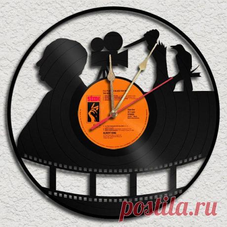 Часы из виниловой пластинки "Альфред Хичкок"