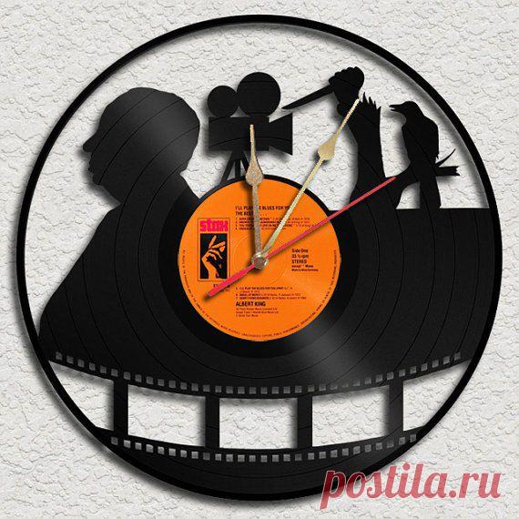 Часы из виниловой пластинки 