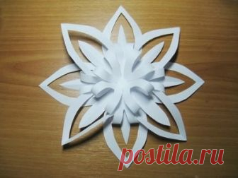 Объемная снежинка из бумаги.