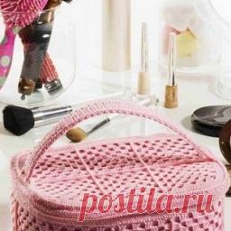 Вязание косметички крючком, Красивая накидка узором Павлиний хвост, Шахматный узор спицами Клоке, Вязание на спицах - Узор с дырочками, Кардиган с капюшоном крючком, Шарф спицами. Схема узора., Платье-туника из бабушкиных квадратов, Мандалы, Джемпер, Узор