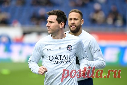 Названы причины нежелания Месси уезжать из Европы. Журналист TyC Sports Гастон Эдул назвал причины нежелания аргентинского нападающего «Пари Сен-Жермен» Лионеля Месси уезжать из Европы. «Месси хочет продолжить карьеру в Европе, чтобы быть однозначным кандидатом на получение "Золотого мяча" в августе», — объяснил журналист.